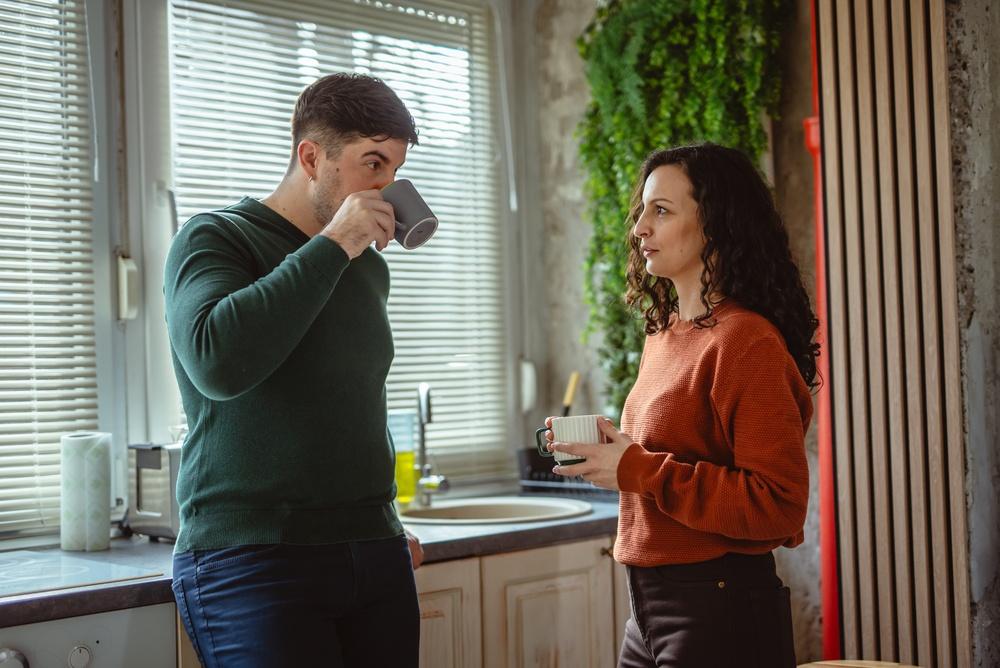 Виц: Семеен разговор във Враца