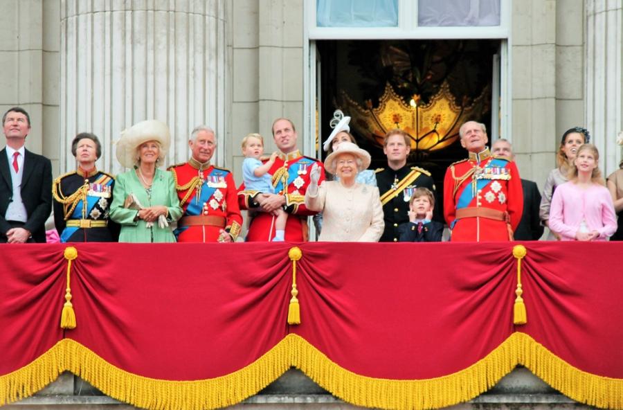8 от най-странните длъжности в услуга само на кралското семейство