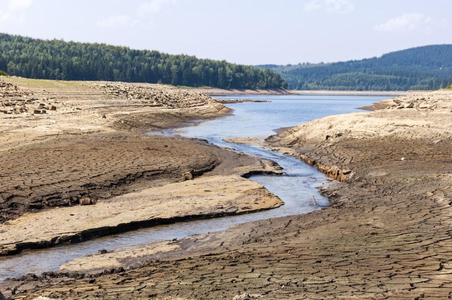 Всяка година над 50% от земните „реки“ са в застой или пресъхват