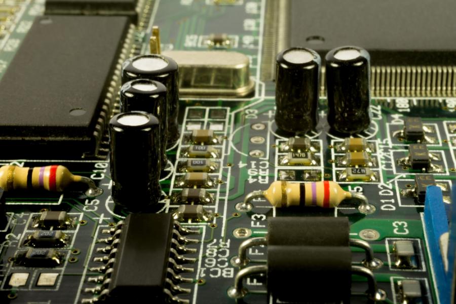 Проф. Енчо Попов - българският гуру на електрическите машини