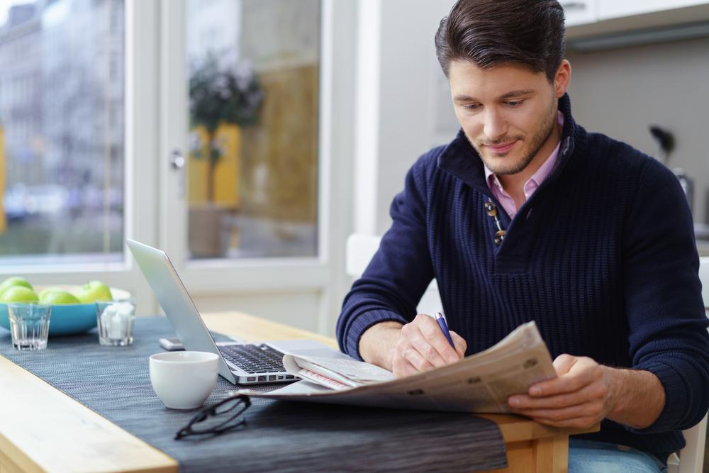 Виц: Обява - Търся жена, за да си родим деца