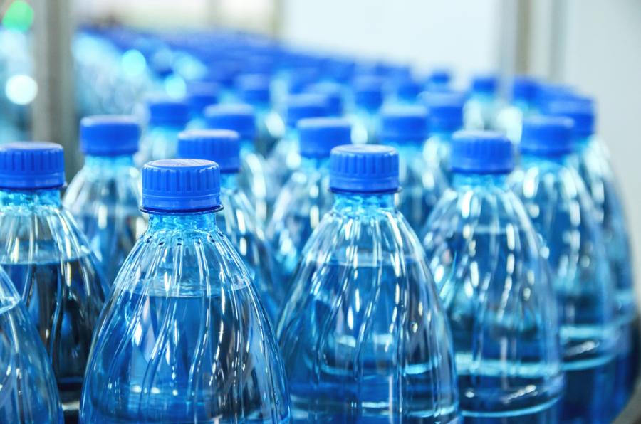 Диетолог: Не пийте вода от пластмасова бутилка!