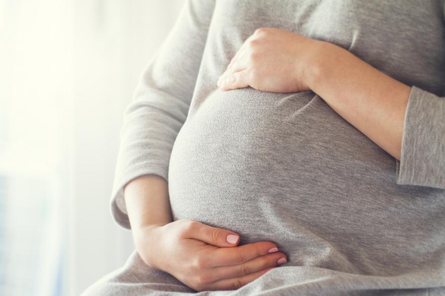 Столични лекари спасиха живота на 34-годишна бременна жена чрез уникална операция