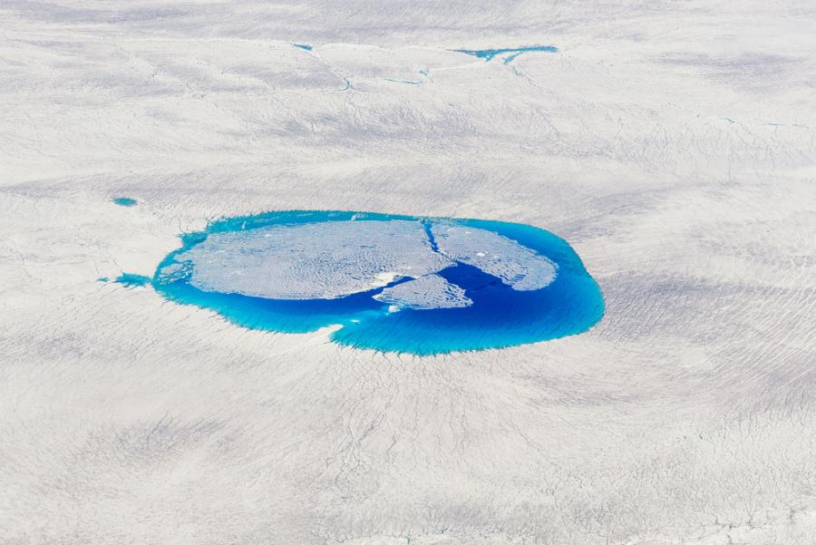 Древното езеро, открито под Гренландия, вероятно е на милиони години