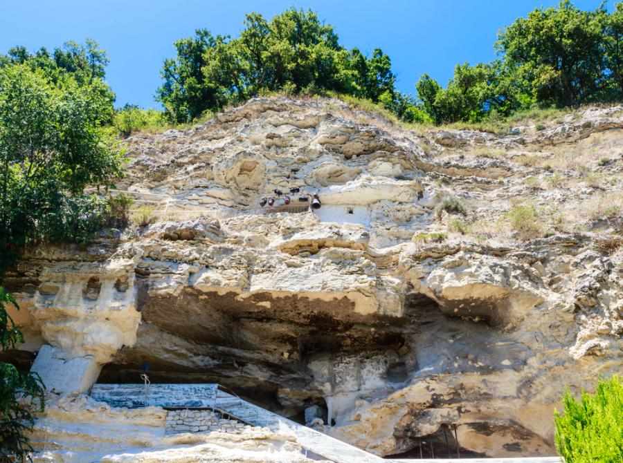 Аладжа манастир – най-известният средновековен скален манастир по родното Черноморие