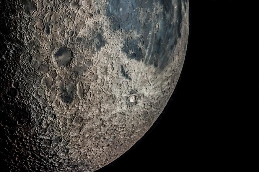 Луната наистина има „две лица“: нови изследвания разкриват дълбоки различия между близката и далечната страна