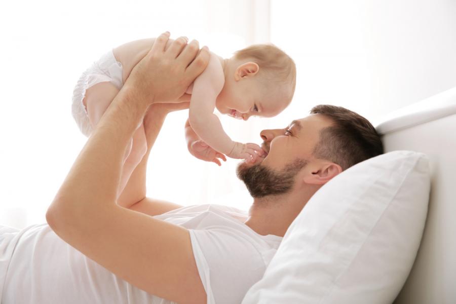 Мозъците на мъжете, които стават татковци за първи път, може да се смалят