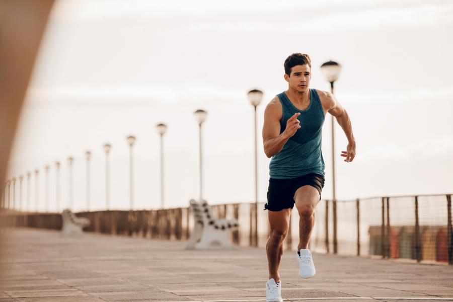 40 минути тичане правят мъжа сексуален атлет