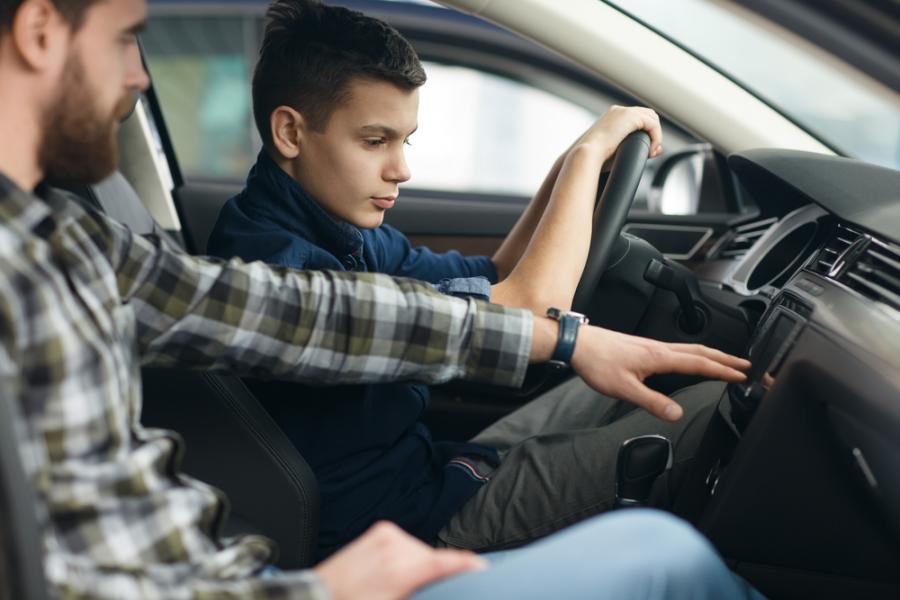 Симулатор за шофиране помага на хирепактивни тийнейджъри да се съсредоточат над пътя