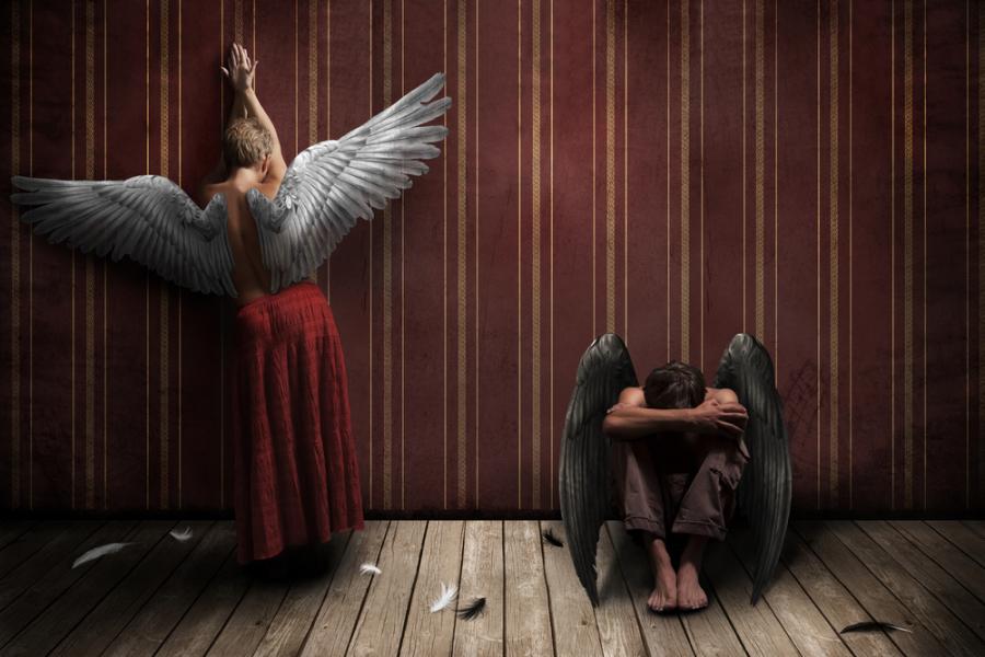 Притча: Службата на двата ангела