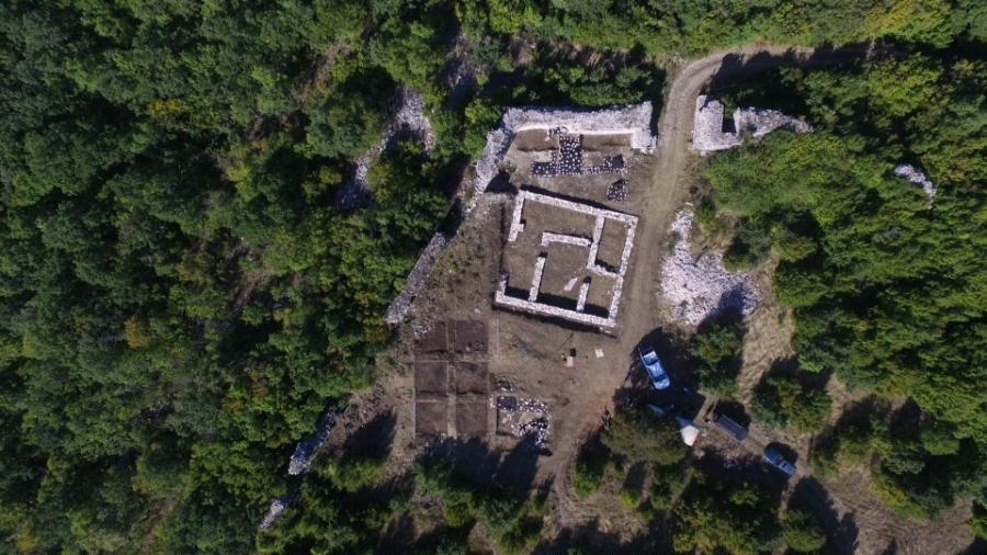 Започнаха разкопките в средновековния град и епископски център Лютица 