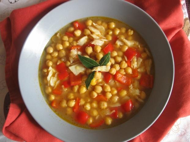 Една ароматна супа от нахут и риба треска