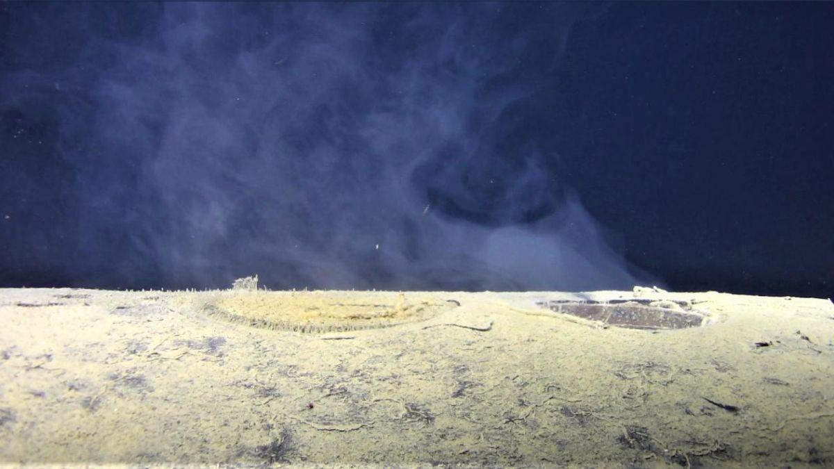 Потънала съветска подводница изпуска радиоактивни вещества в Норвежко море