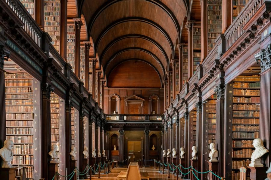 Библиотека в Дъблин е на 300 години и съхранява над 200 000 книги