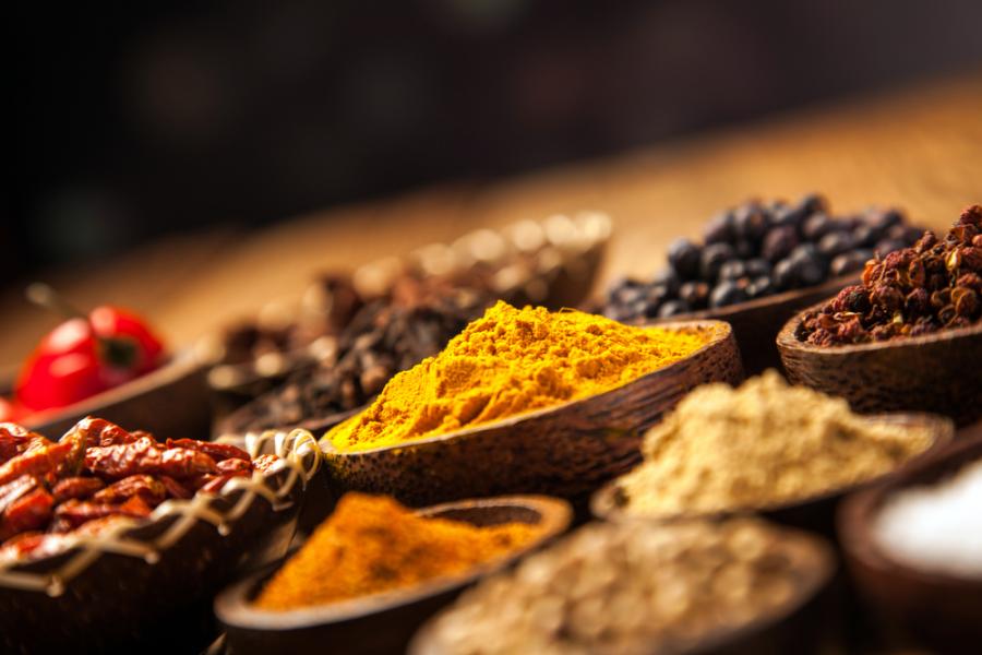 Учени откриха защо индийската храна е толкова вкусна