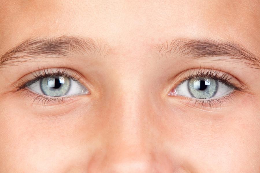 Да, можем да разчетем емоциите на хората по очите им