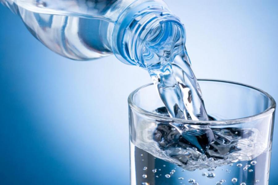 90% от бутилираната вода съдържа микропластмаса