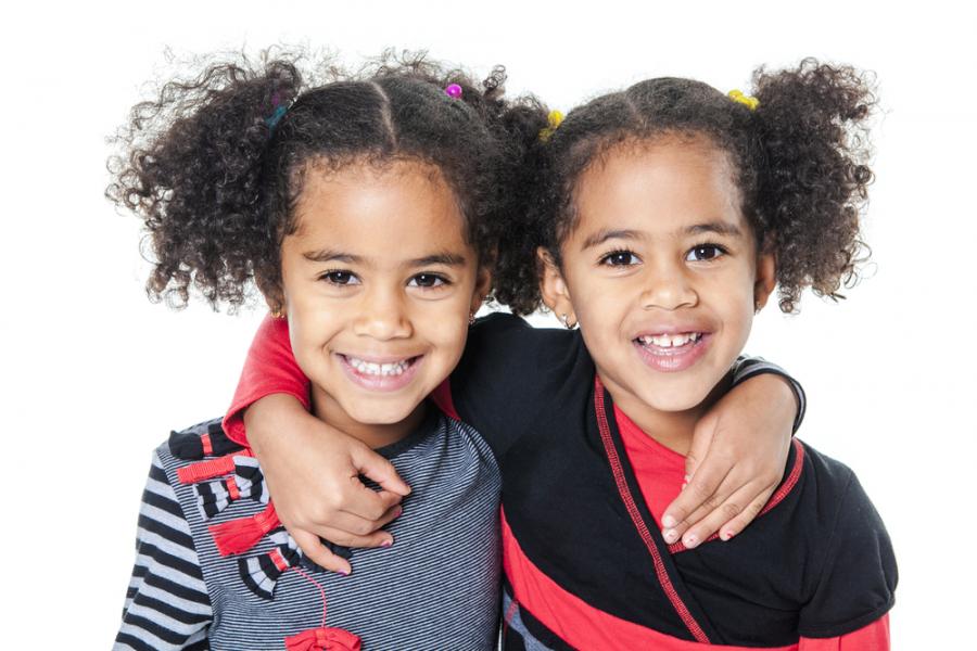 Гени или възпитание? Изследване с 29 милиона близнаци решава въпроса