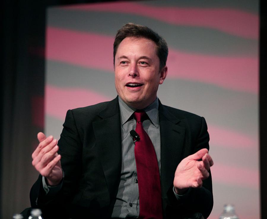 Илон Мъск доказва, че AQ e ключът към успеха 