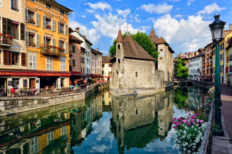 15 страхотни европейски градчета, където да прекарате лятната си ваканция