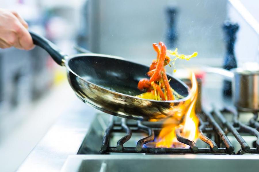 15 готварски трика, които се учат в кулинарните училища