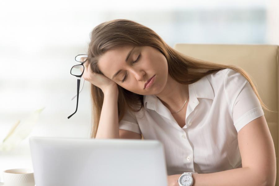 12 начина да се справите с трудния ден, когато ви се спи