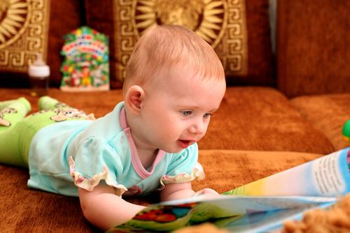Четенето като дете спомага за интелектуалното развитие