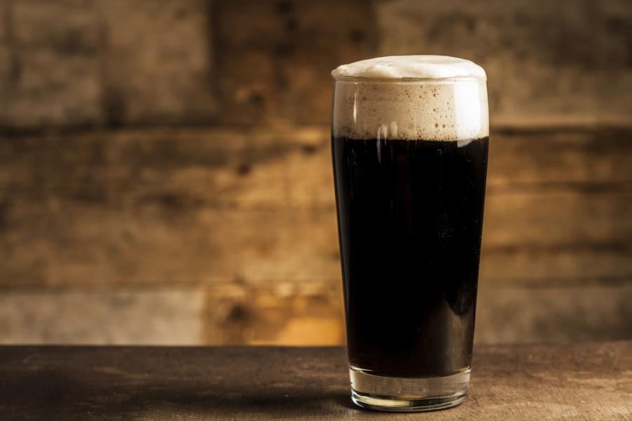 Чаша бира на ден: тайната на дълголетието според 100-годишна британка