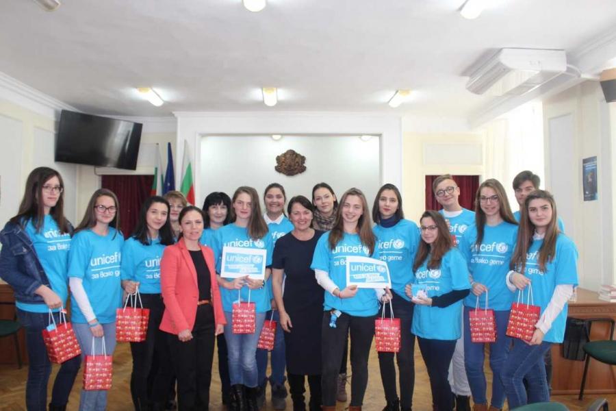 УНИЦЕФ организира младежки дебат в рамките на кампанията  „Заедно срещу насилието в училище“