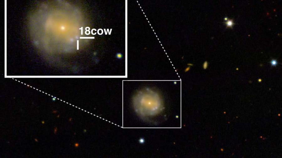 Учени вярват, че са направили първата снимка на раждането на черна дупка