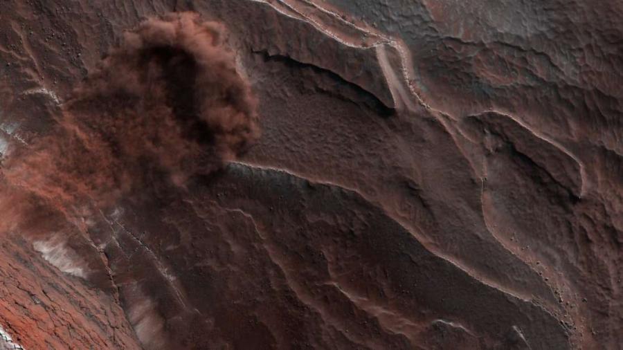 NASA засне лавина на Марс!