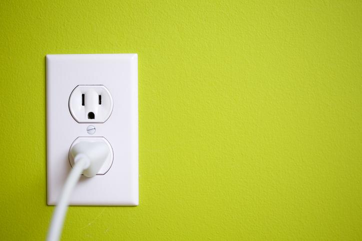 5 домашни уреда, които харчат ток, дори когато са изключени