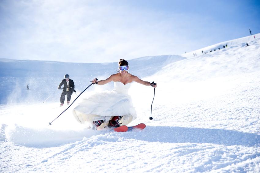 20 двойки, които доказват, че сватбата през зимата може също да е страхотна