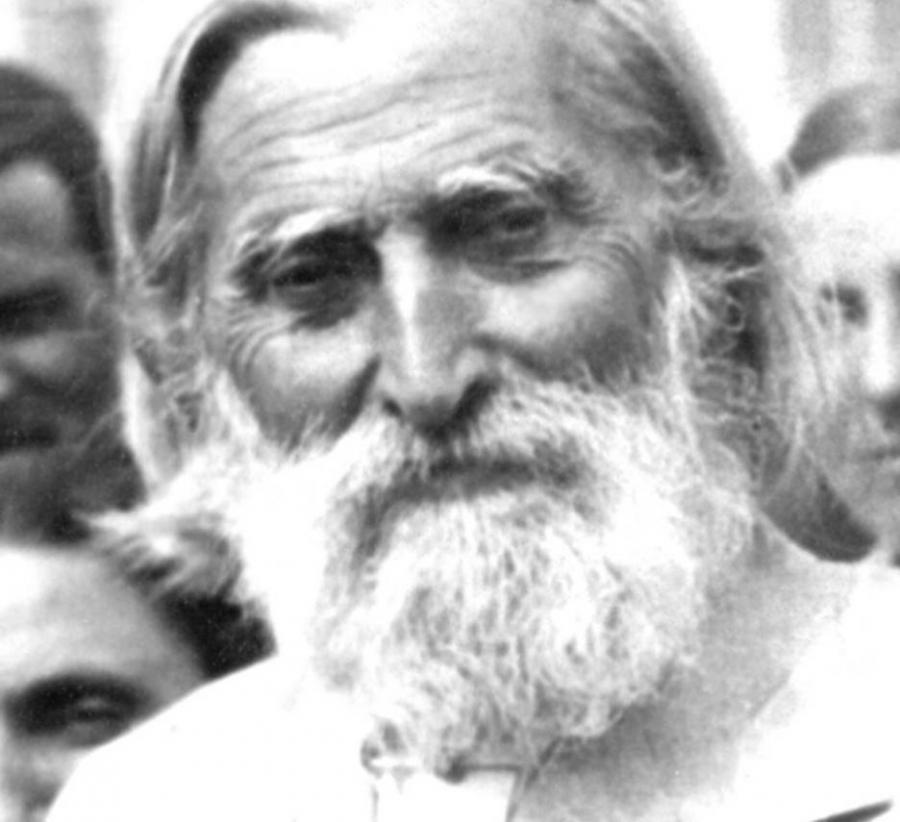 Петър Дънов за Сократ