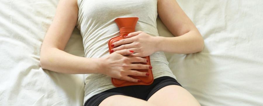 Учени най-накрая разбраха защо менструалните болки са толкова неприятни