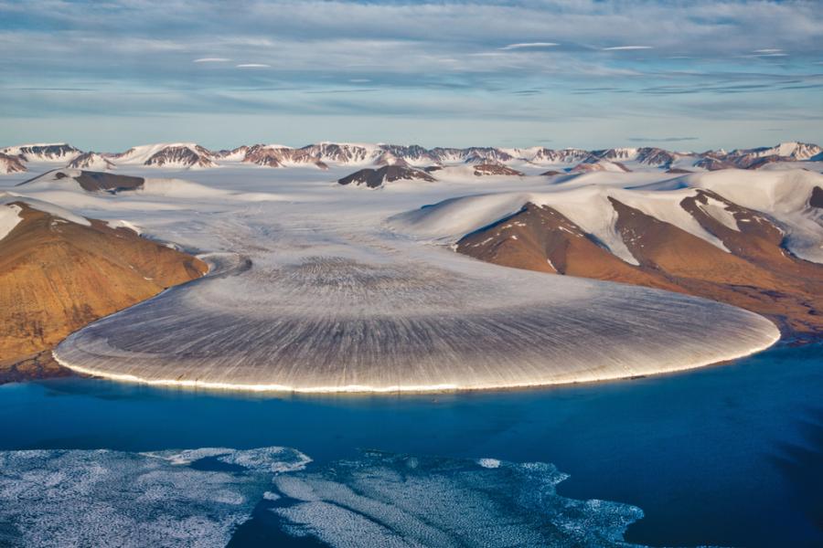 Ледникът Слонски крак - едно от чудесата на природата