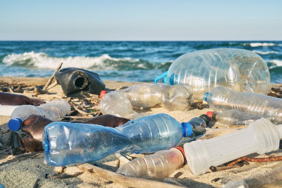 Нов доклад определи най-големите корпорации, отговорни за замърсяването с пластмаса