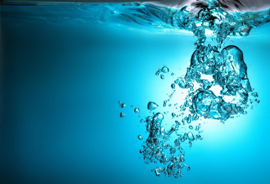 Видео: Експерименти с вода в безтегловност