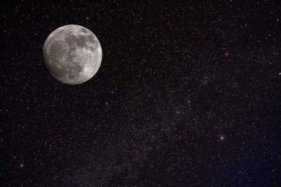 Откриха, че Луната някога е имала атмосфера