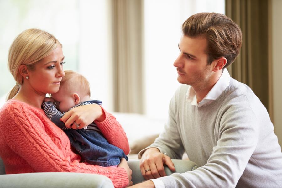 Какво трябва да правят татковците, когато майката страда от следродилна депресия
