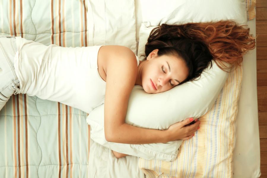 9 научно доказани начина да се преборите с безсънието