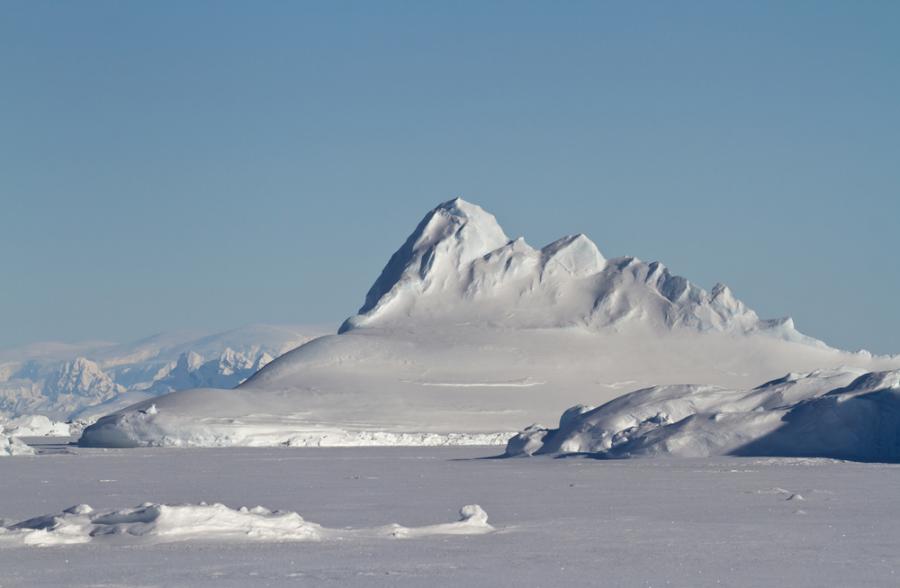 Полузаровени пирамиди са забелязани в Антарктика