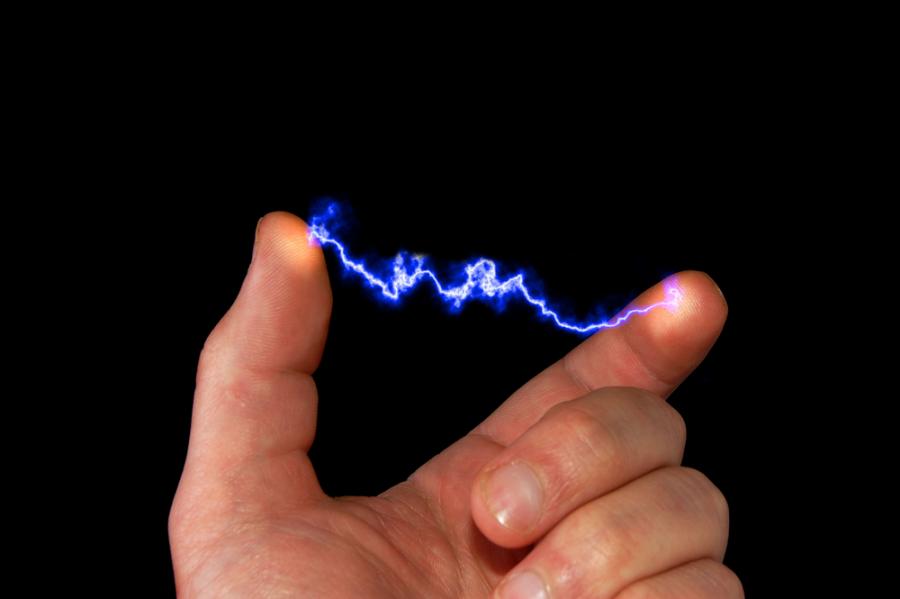 Гасят пожари с електрическо поле