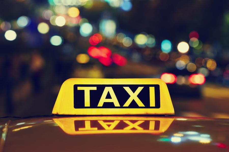 Виц: Шофьор на такси в Рая