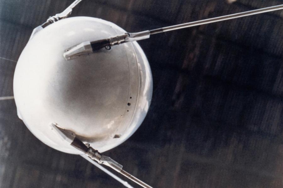 4 октомври 1957 г. - Космическата надпревара започва 