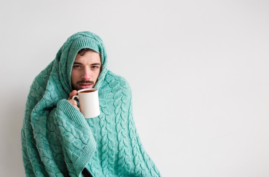 Защо мъжете пъшкат повече при настинка