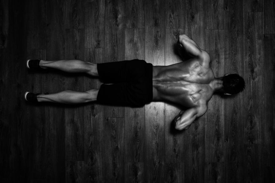 14 упражнения за гърди със собствена тежест 