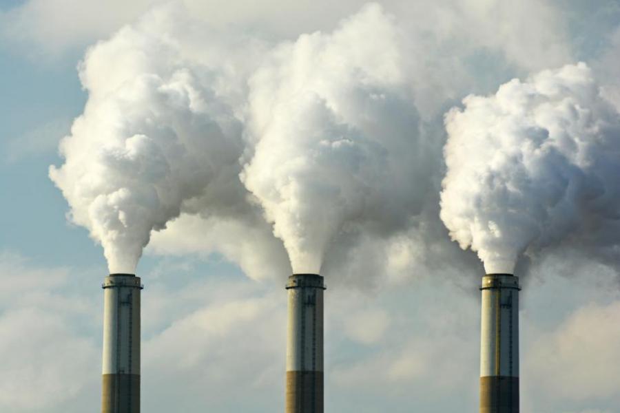 Хората изхвърлят десетки пъти повече въглероден диоксид в атмосферата от вулканите