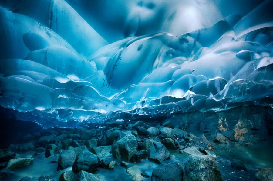 Ледените пещери Меденхол - чудото на Аляска!