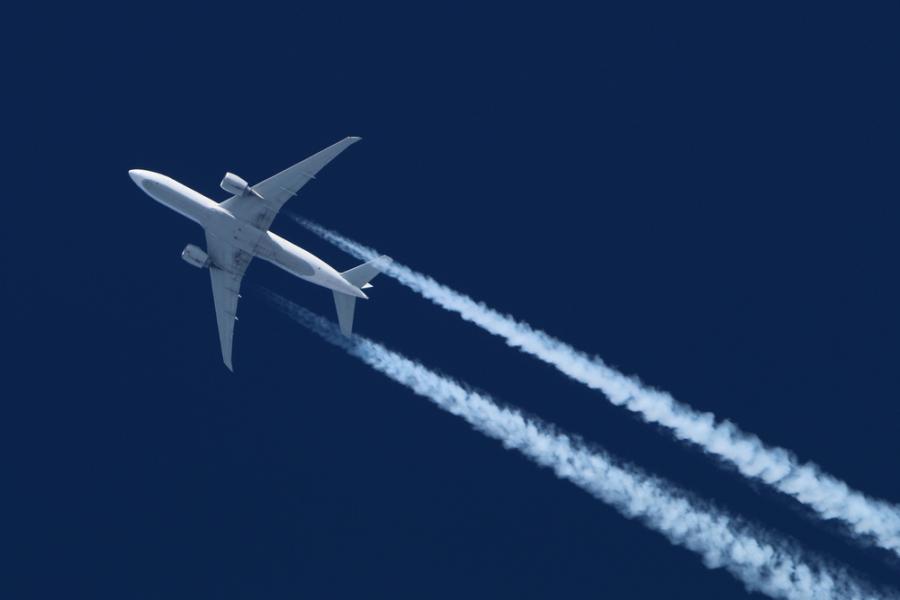 Авиационната индустрия договори ограничаване на въглеродните емисии